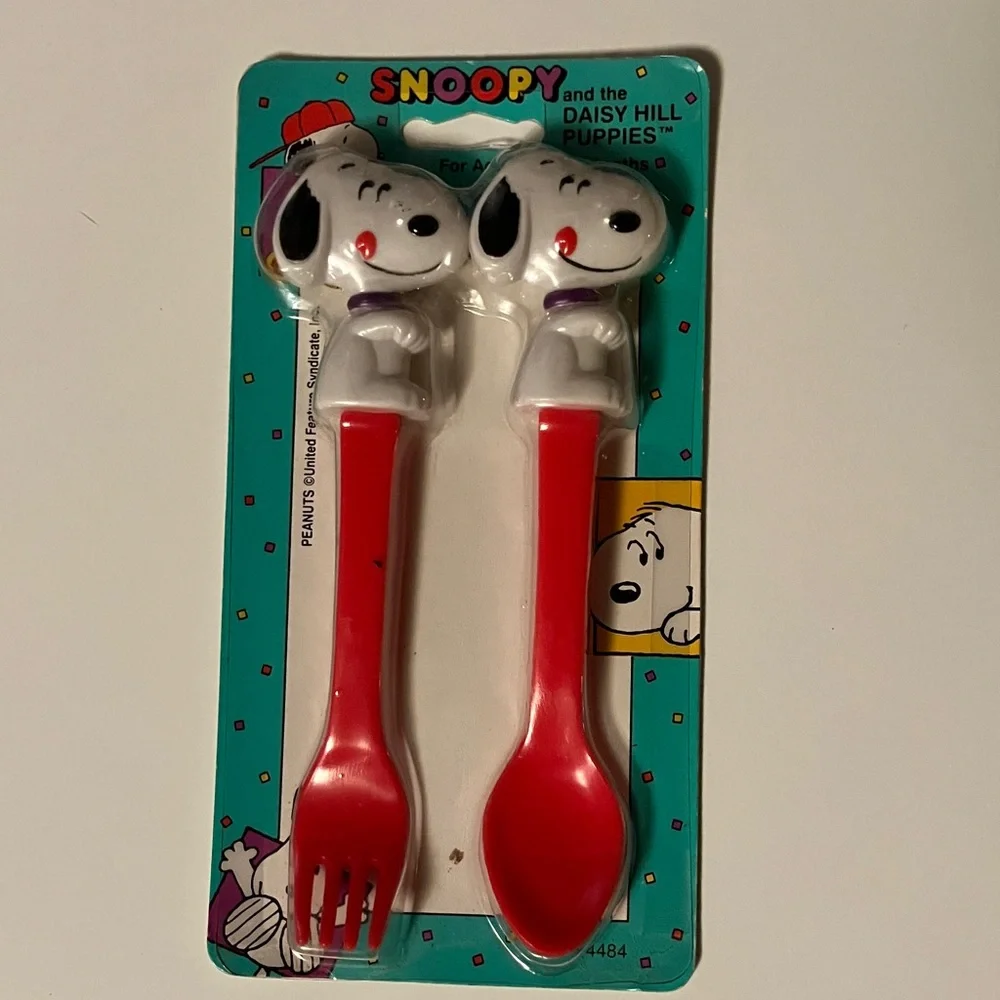 Snoopy Fork and Spoon Set (6 to 36 months) - Snoopy and the Daisy Hill Puppies